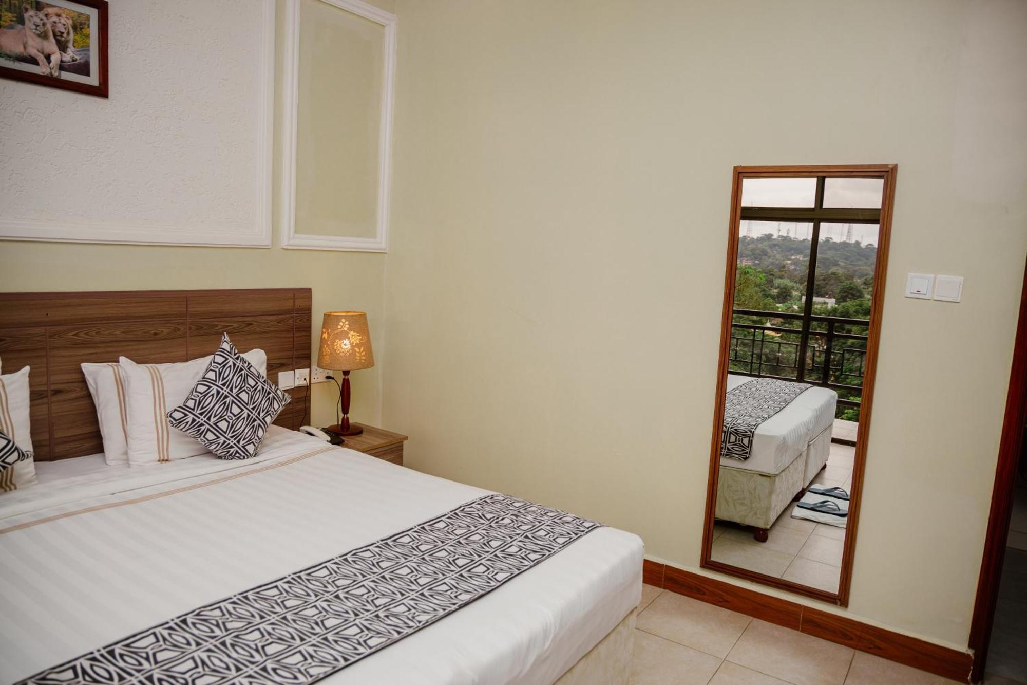 Greenside Hotel Аруша Екстериор снимка