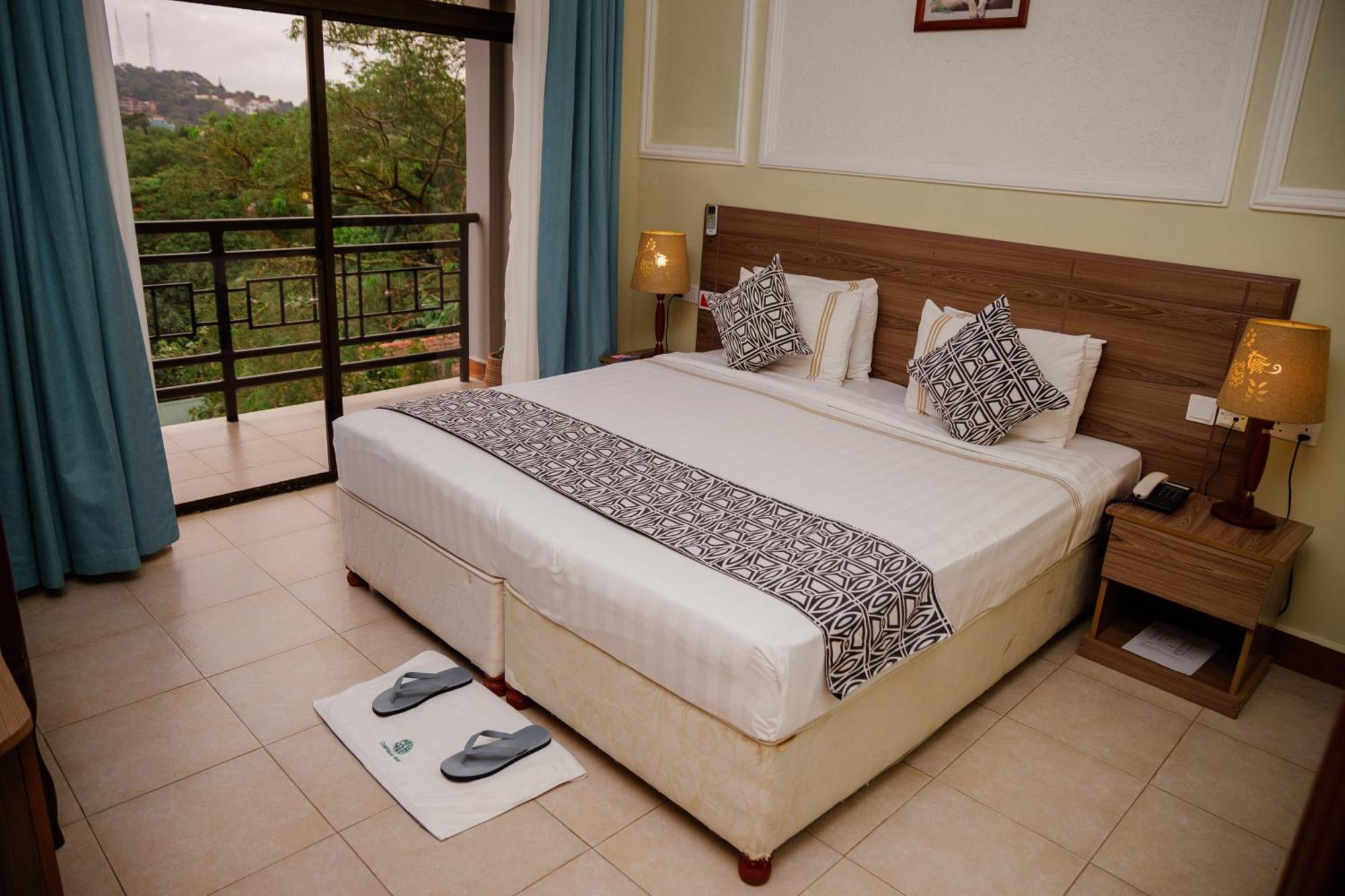 Greenside Hotel Аруша Екстериор снимка