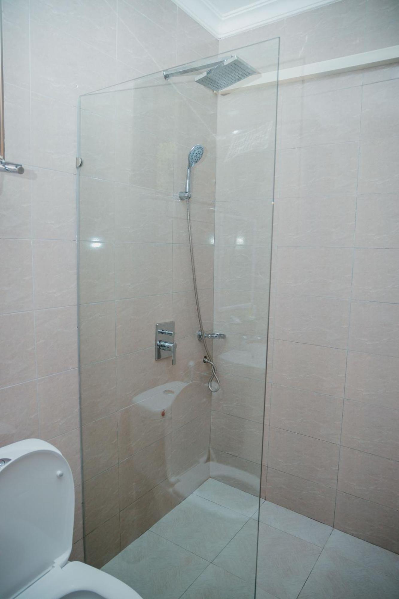 Greenside Hotel Аруша Екстериор снимка